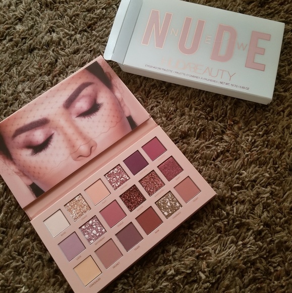 HUDA BEAUTY Other - BNIB Huda Nude Palette